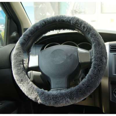 Needed in winter warm fantastic Sheep wool steering wheel cover